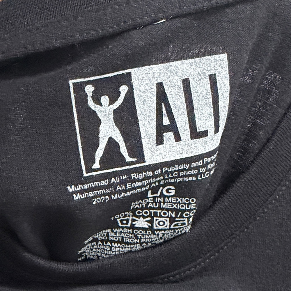 Muhammad Ali Black Tshirt Size Large Unisex - Picture 3 of 4